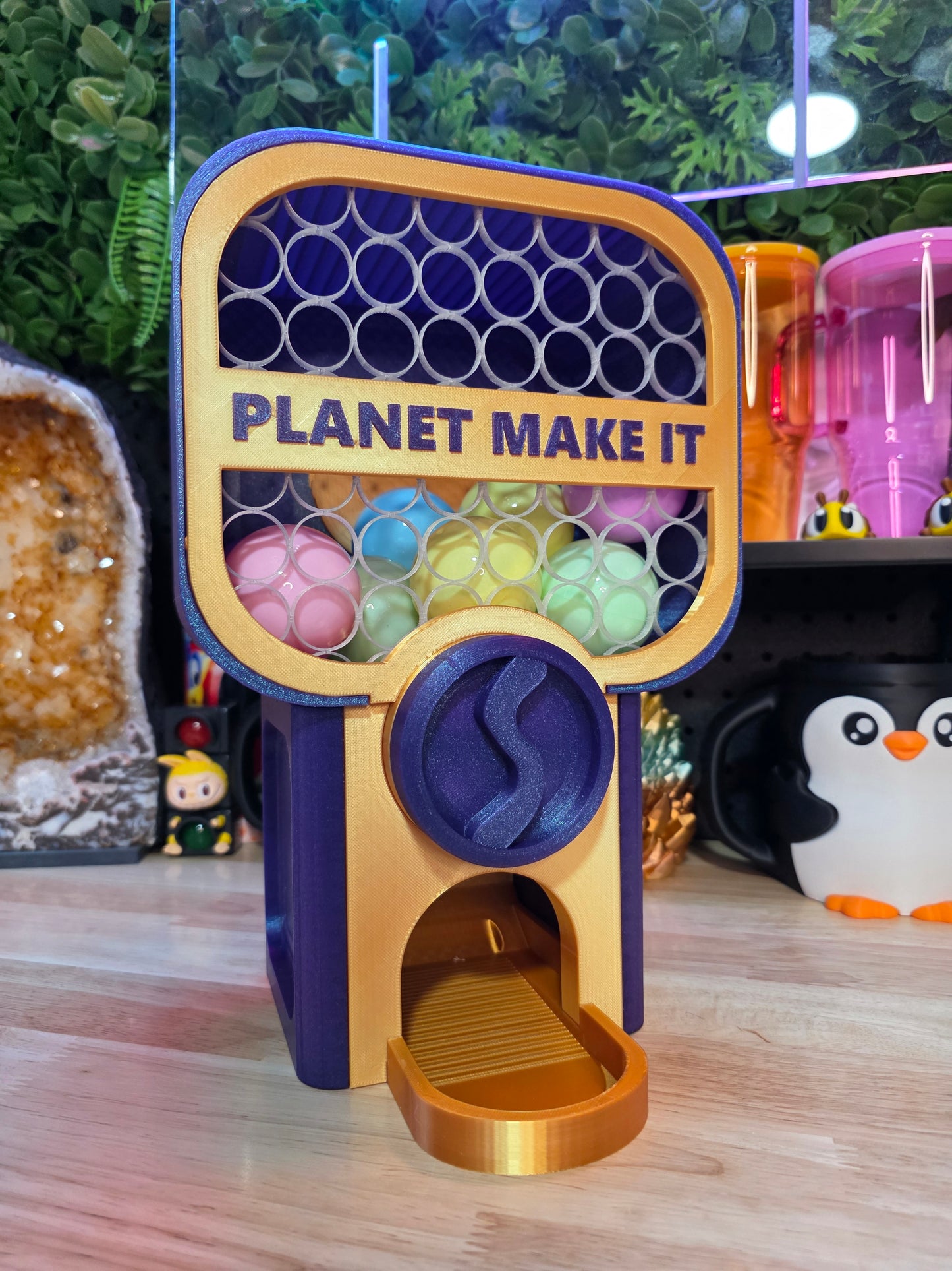 Vending Machine - Planet Make It